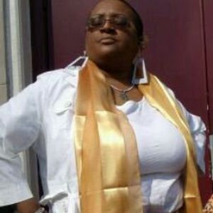 Meet your Posher, Tia